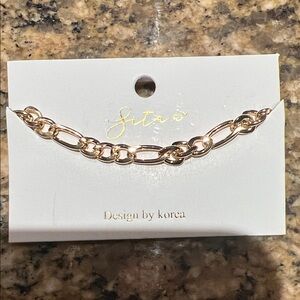 NWT Gold Chain Link Bracelet